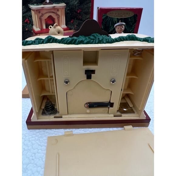Hallmark Bearingers Set 1993 Keepsake Christmas Ornaments Fireplace Boxes 4 item - Picture 9 of 14